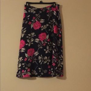 Van Heusen A-line knee length floral skirt sz 14